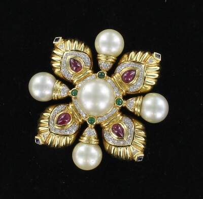 18KT SOUTH SEA PEARL, DIAMOND AND RUBY PIN 18KT SOUTH SEA PEARL, DIAMOND AND RUBY PIN
