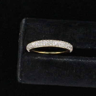 14KT YELLOW GOLD PAVE DIAMOND BAND, SIZE 7 14KT YELLOW GOLD PAVE DIAMOND BAND, SIZE 7