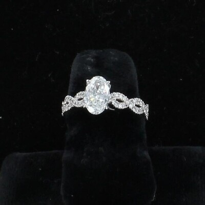 14KTW GIA CERTIFIED OVAL BRILLIANT DIAMOND ENGAGEMENT RING