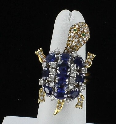 18KT SAPPHIRE TURTLE RING