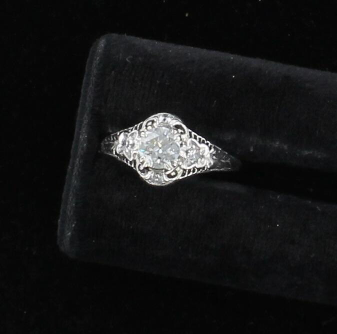 PLATINUM .90 CT OLD MINE CUT FILAGREE ENGAGEMENT RING CIRCA 1920