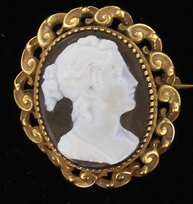 18KT VICTORIAN CAMEO