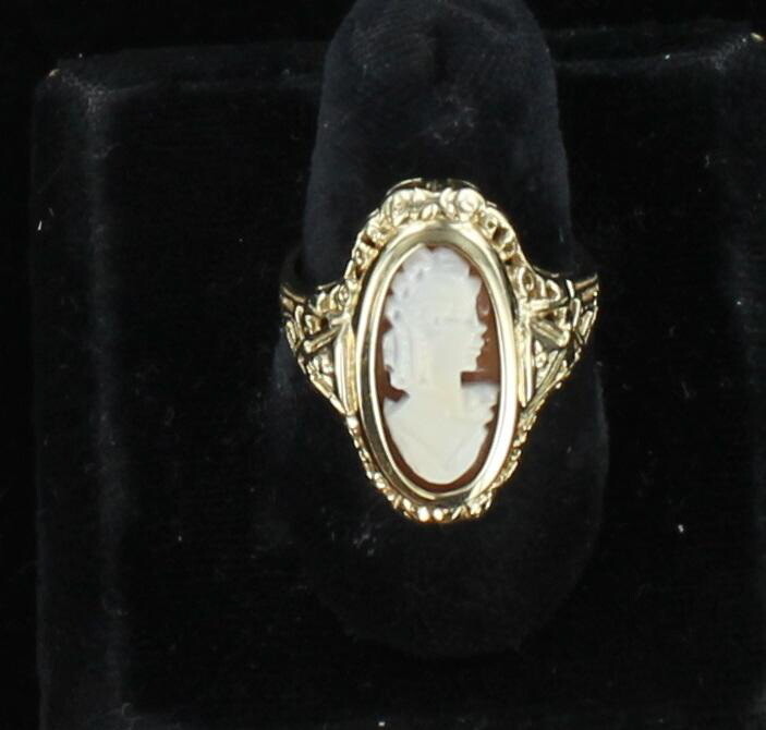 10KTY CAMEO RING