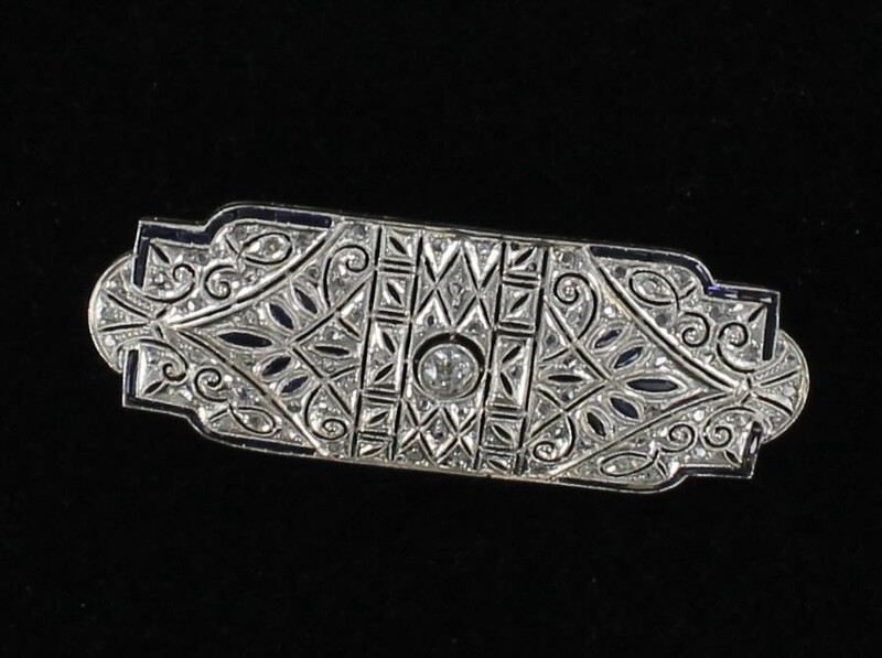PLATINUM/18KT DIAMOND AND SAPPHIRE ART DECO PIN