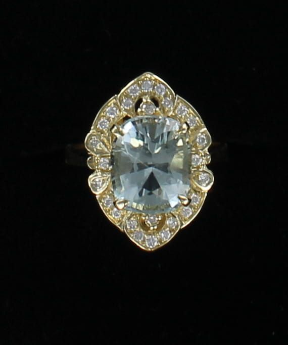 14KTY AQUAMARINE AND DIAMOND RING