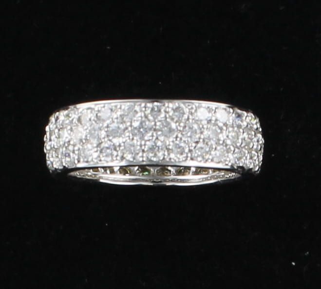 18KTW 3.0 CT TW ROUND BRILLIANT DIAMOND BAND, SZ 7.5