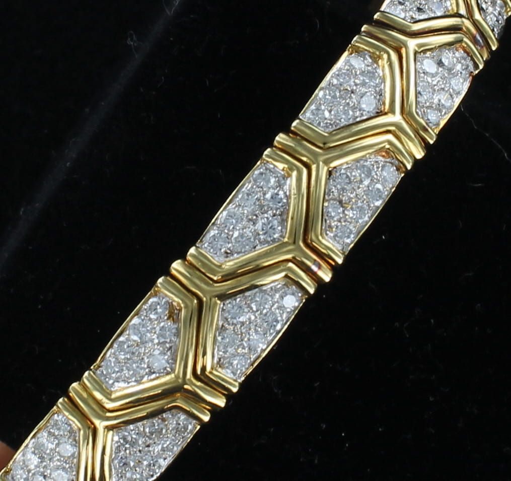 18KT/T 9.8 CT TW ROUND BRILLIANT DIAMOND BRACELET