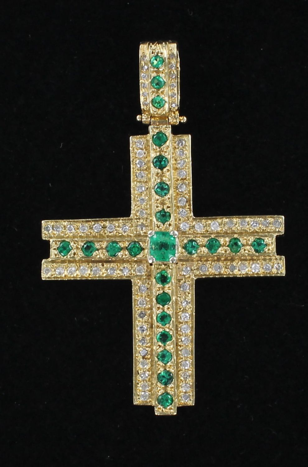 14KTY EMERALD AND DIAMOND CROSS