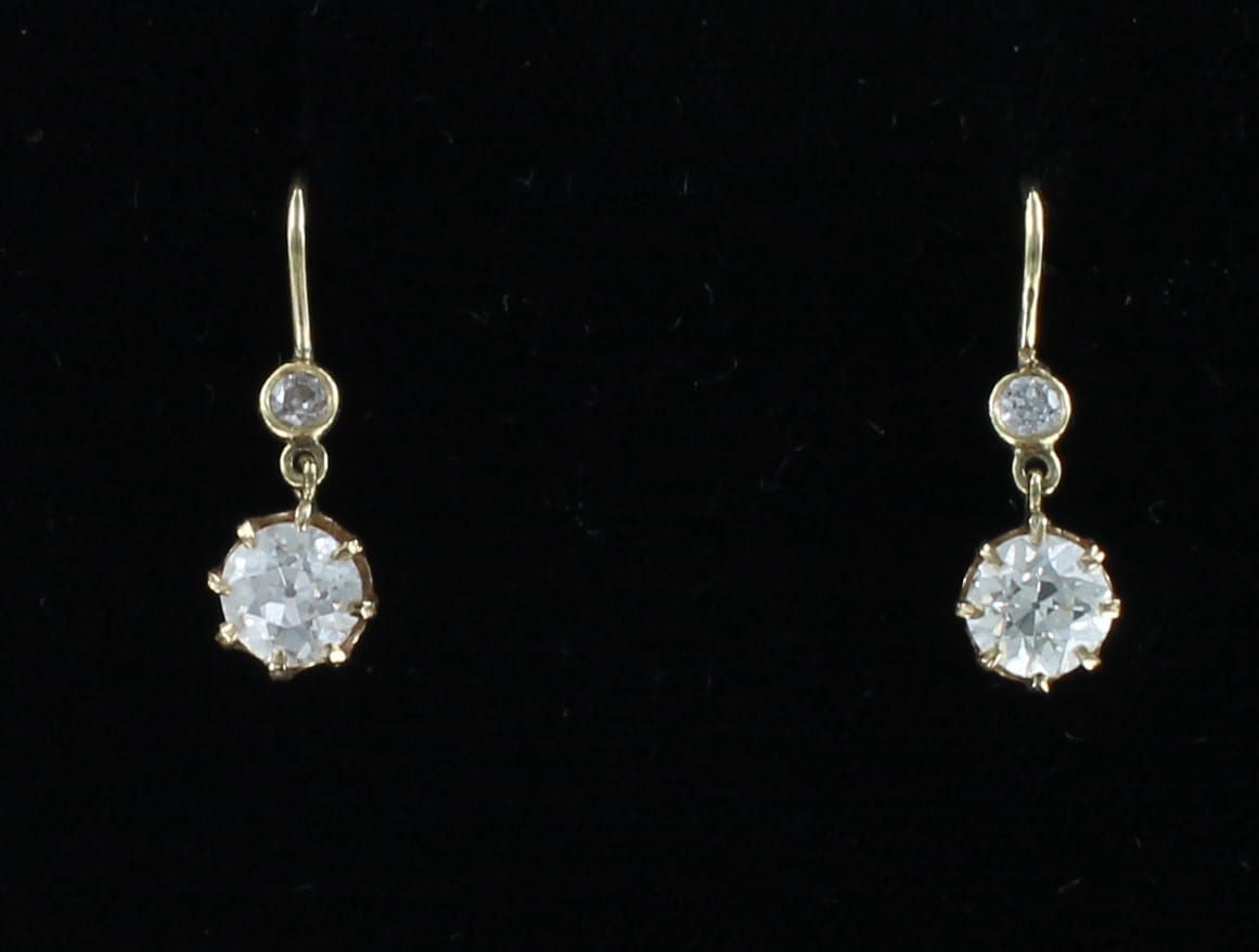 14KTY 1.50 CT TW OLD EUROPEAN CUT DIAMOND DANGLE EARRINGS
