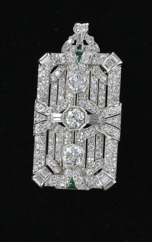 PLATINUM ART DECO 8.71 CT TW DIAMOND WITH EMERALD PIN/PENDANT CA 1920