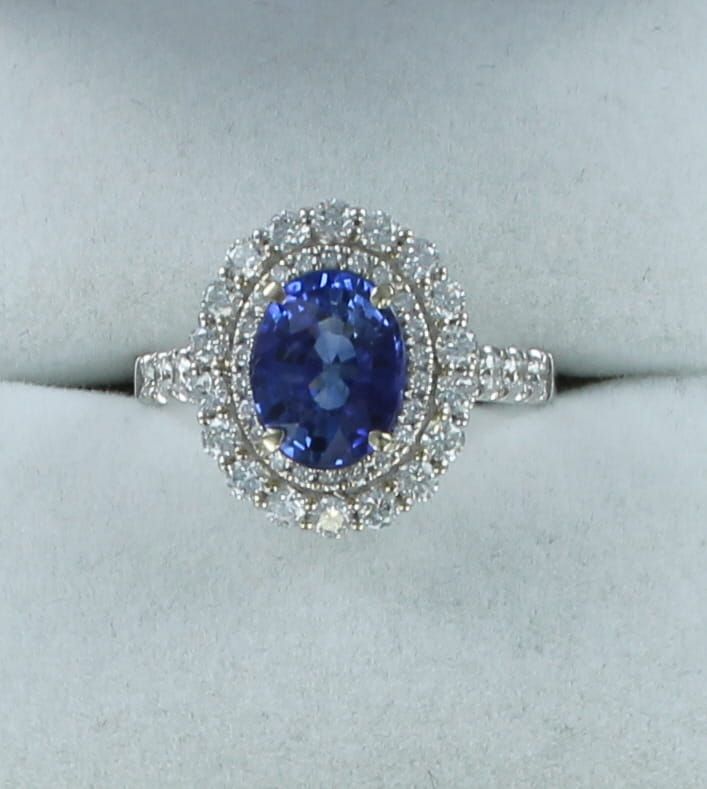 18KTW 2.0 CT SAPPHIRE WITH .88 CT TW ROUND BRILLIANT DIAMOND RING