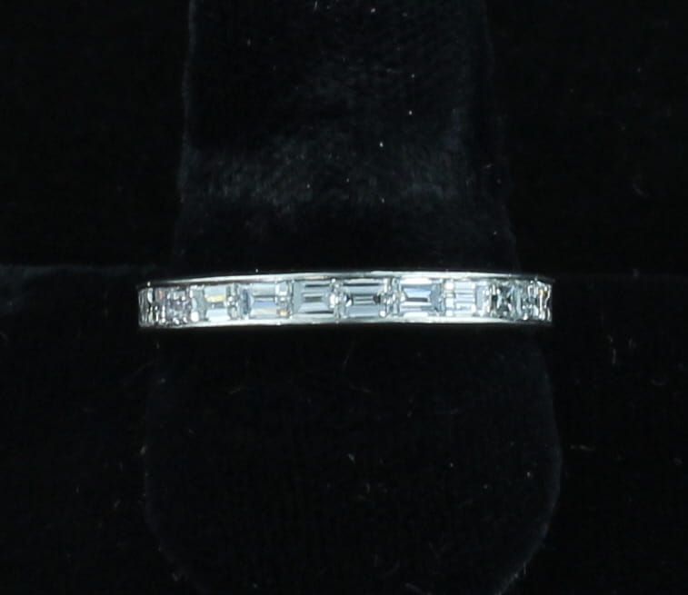 PLATINUM 2.0 CT TW EMERALD CUT DIAMOND ETERNITY BAND, SZ 8