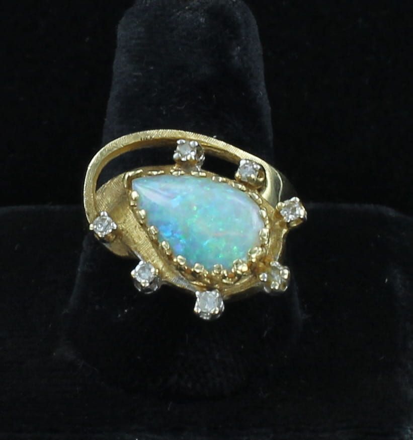 14KTY OPAL WITH DIAMOND RING