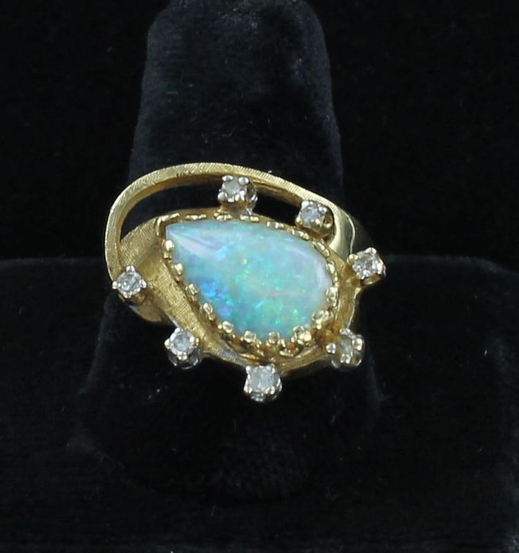 14KTY OPAL WITH DIAMOND RING