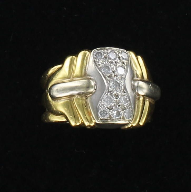 18KT/T .44 CT TW DIAMOND RING