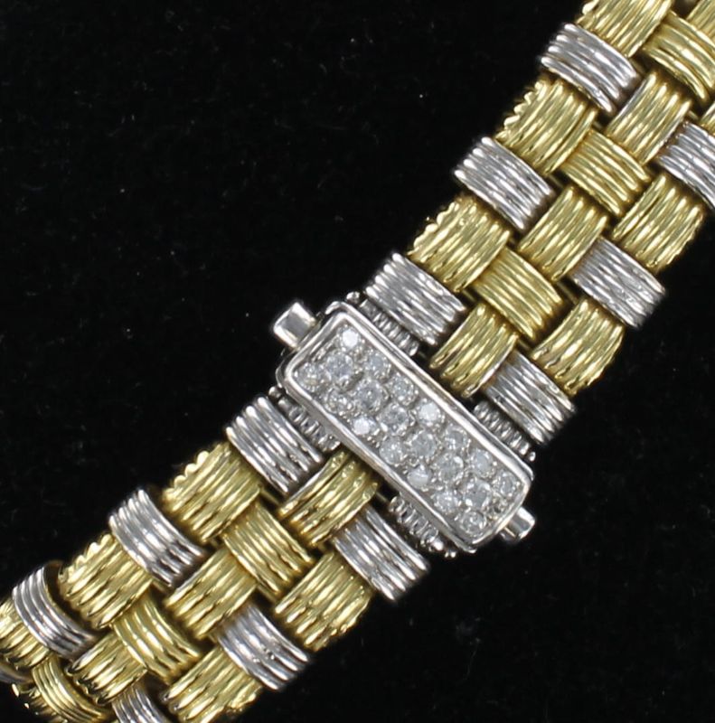 18KT/T BRACELET WITH DIAMOND CLASP