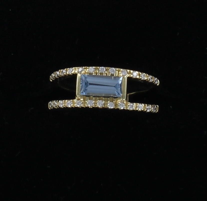 14KTY .45 CT AQUAMARINE WITH .32 CT TW DIAMOND RING