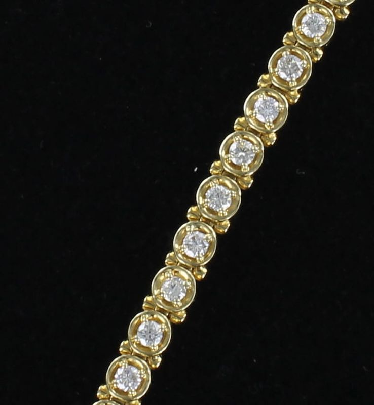 18KTY 3.5 CT TW ROUND DIAMOND LINE BRACELET