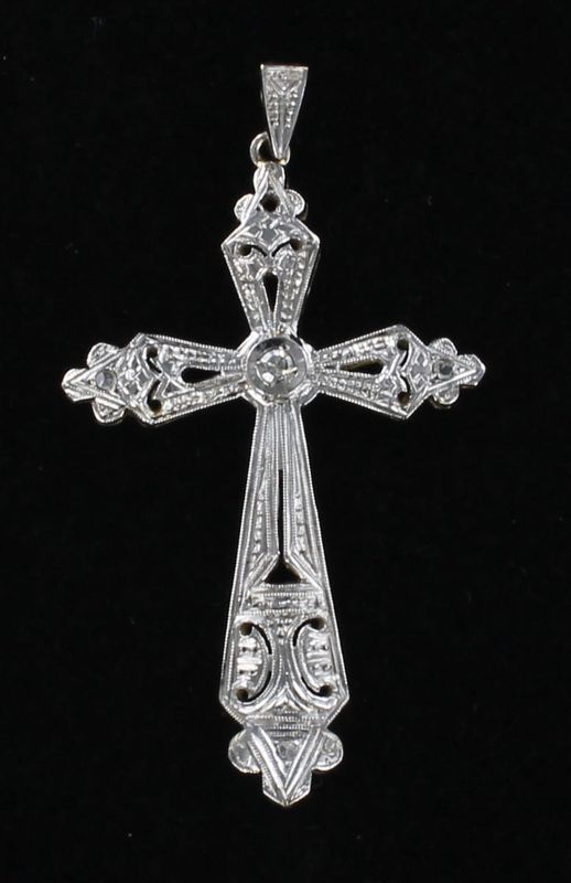 18KT/PLATINUM ROSE CUT DIAMOND CROSS, CA 1900