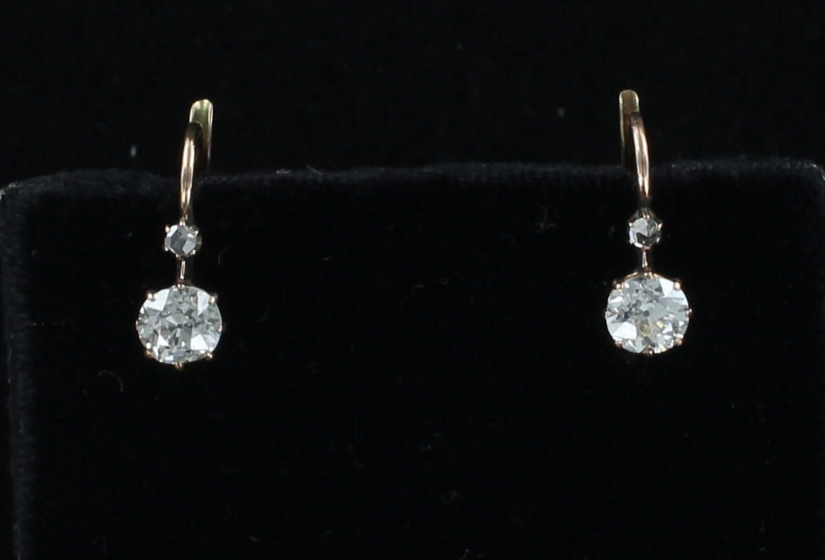 14KTY 1.10 CT TW OLD EUROPEAN CUT DIAMOND EARRINGS, CA 1900