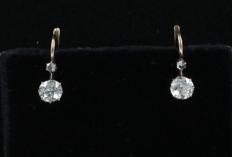 14KTY 1.10 CT TW OLD EUROPEAN CUT DIAMOND EARRINGS, CA 1900