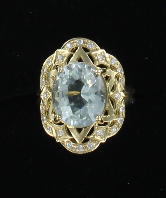 14KTY AQUAMARINE WITH DIAMOND RING