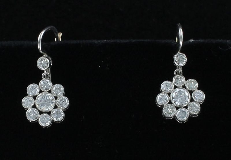 18KT/PLATINUM 1.5 CT TW DIAMOND FLOWER EARRINGS CIRCA 1920