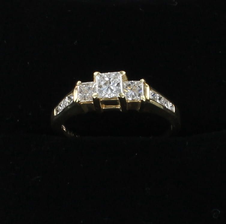 14KTY PRINCESS CUT DIAMOND RING