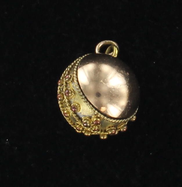 10KT VICTORIAN BALL CHARM