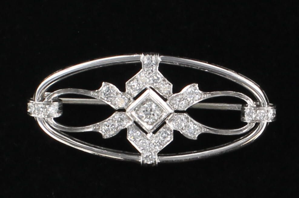 PLATINUM 2.2 CT TW DIAMOND PIN