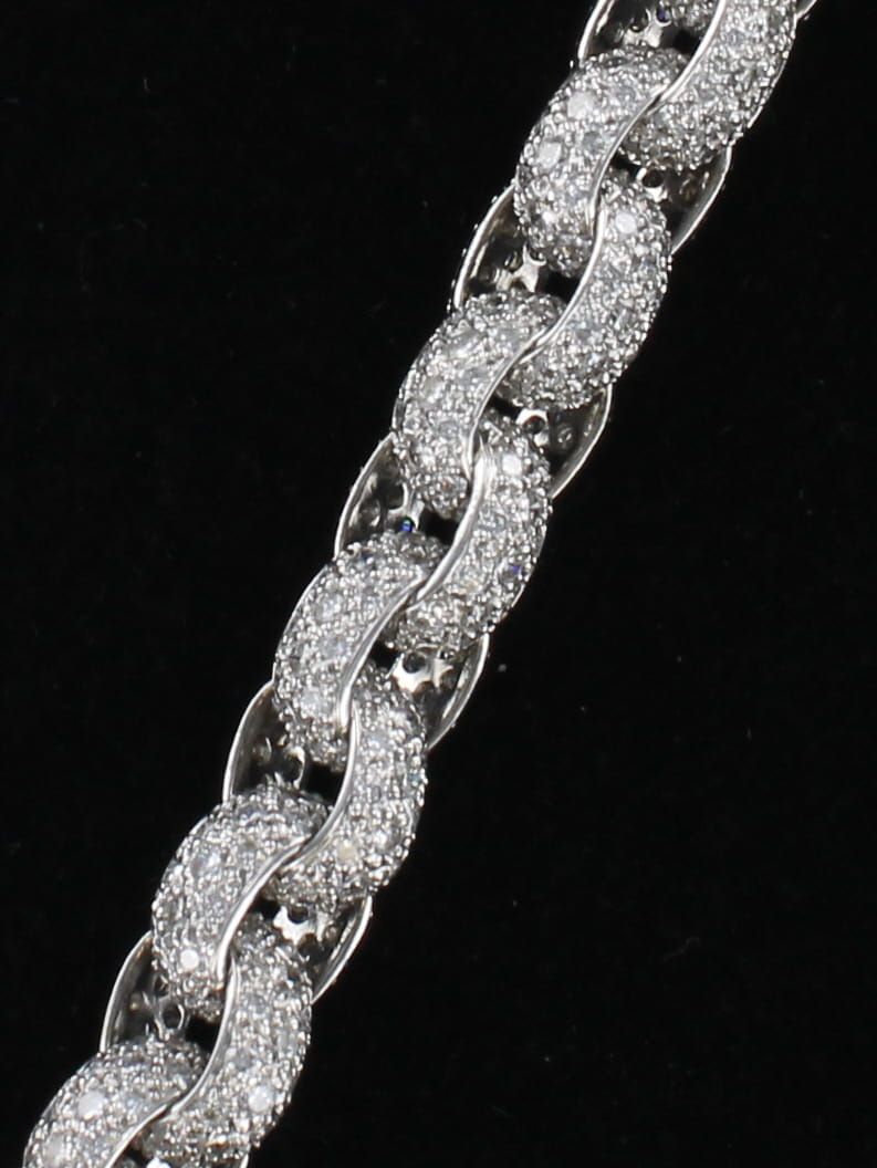 18KTW 25.0 CT TW ROUND BRILLIANT DIAMOND BRACELET