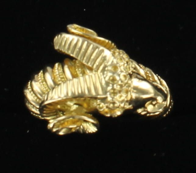18KTY RAM&#39;S HEAD RING