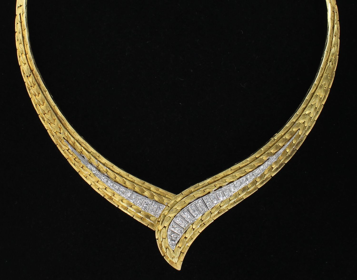18KTY DIAMOND COLLAR NECKLACE