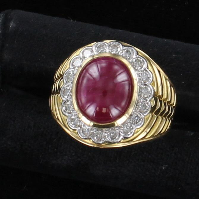 18KT CABOCHON RUBY AND DIAMOND RING