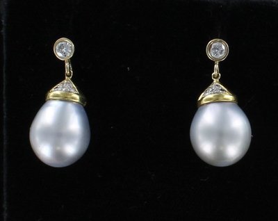 18KT SOUTH SEA PEARL EARRINGS WITH .40 CT TW DIAMONDS
