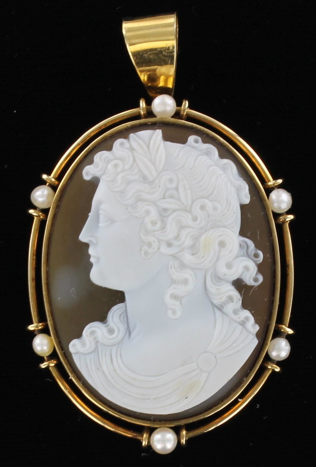 14KT AGATE & SHELL CAMEO WITH PEARLS 1920