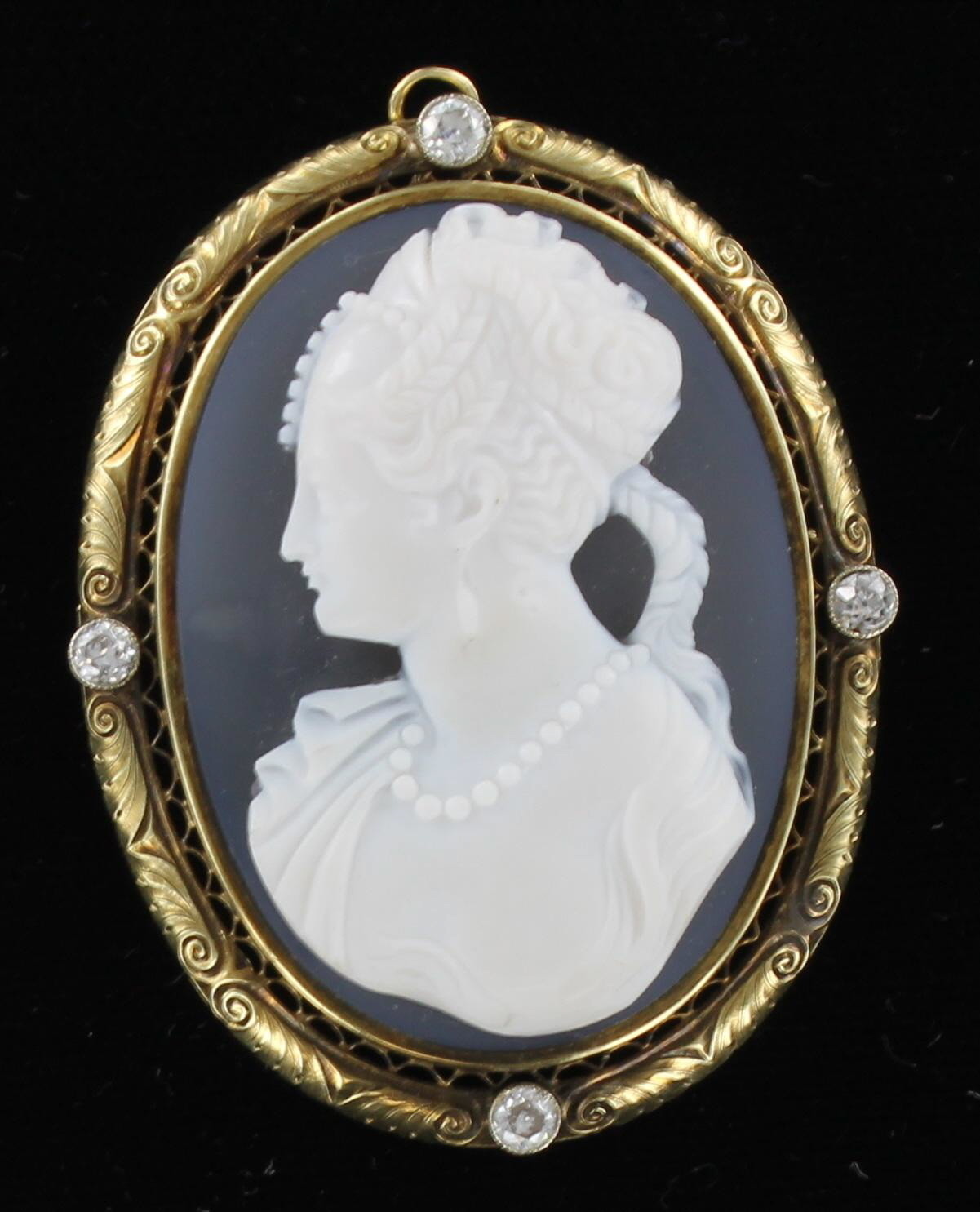14KT AGATE & SHELL CAMEO WITH DIAMONDS 1900