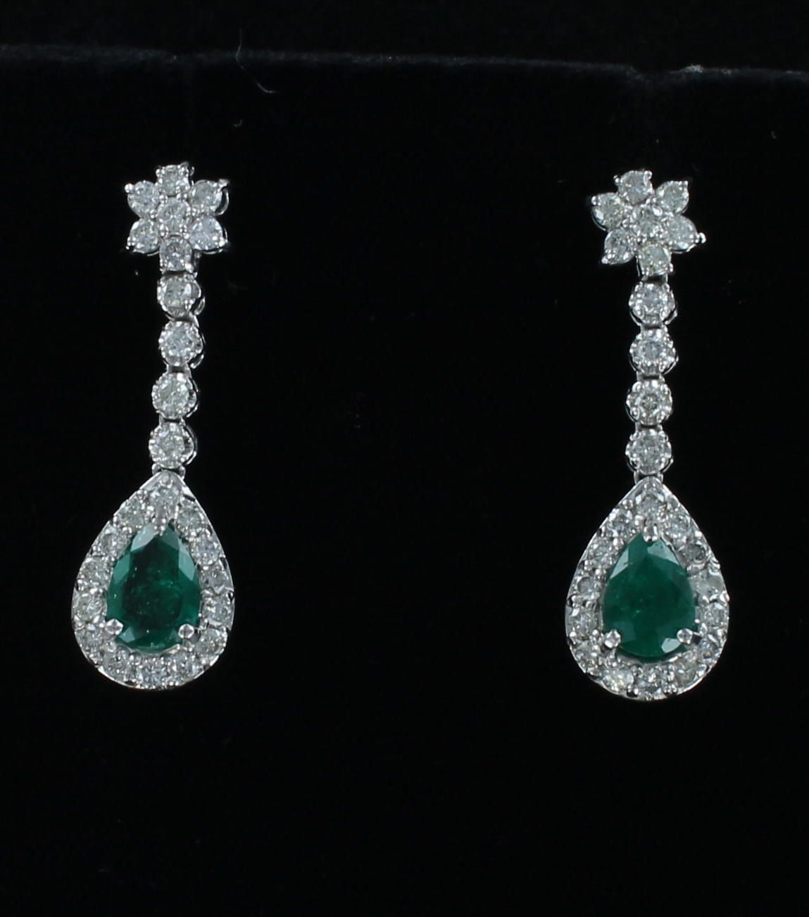 14KTW EMERALD AND DIAMOND DANGLE EARRINGS