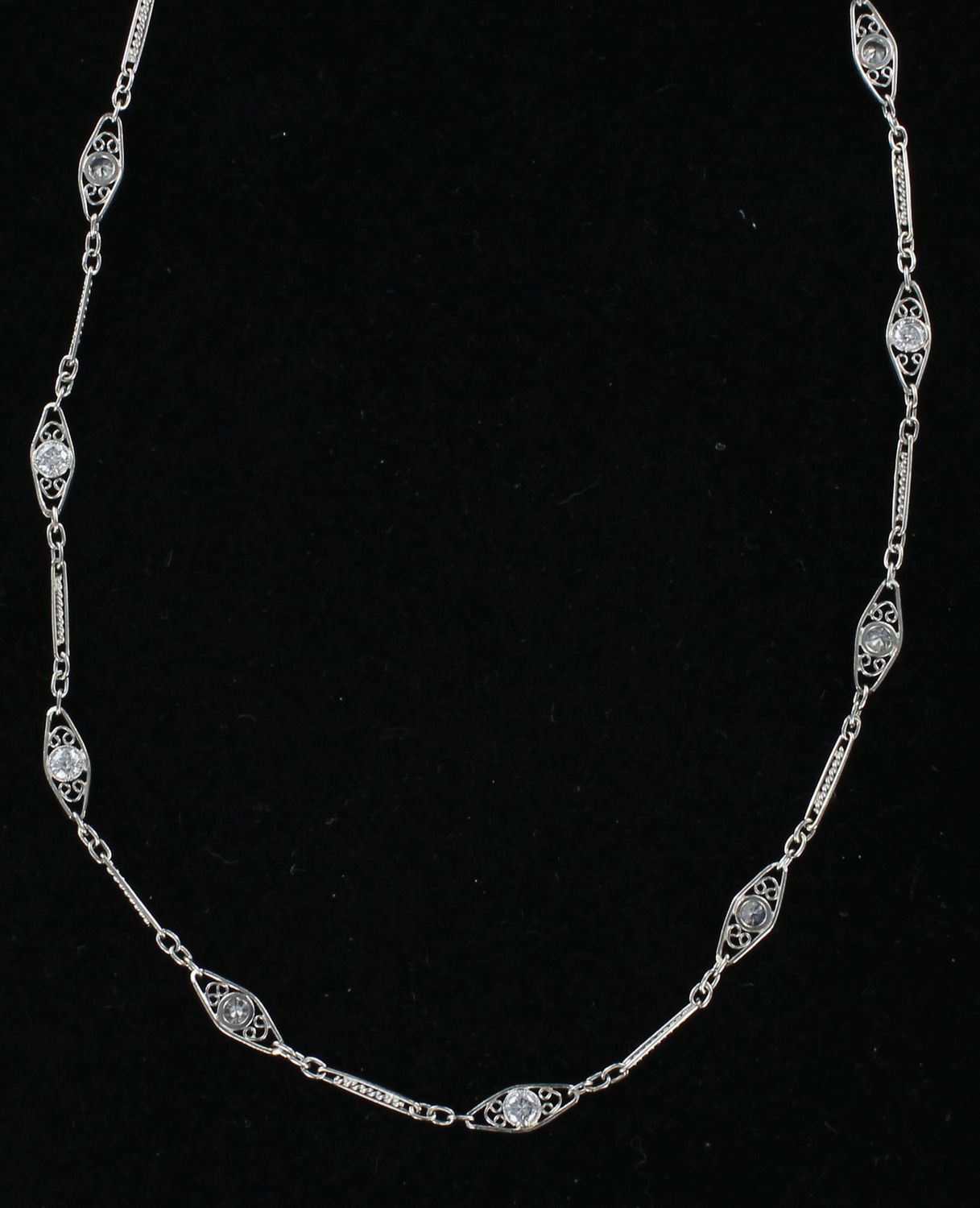 PLATINUM 1.30 CT TW ROUND DIAMOND CHAIN, 18