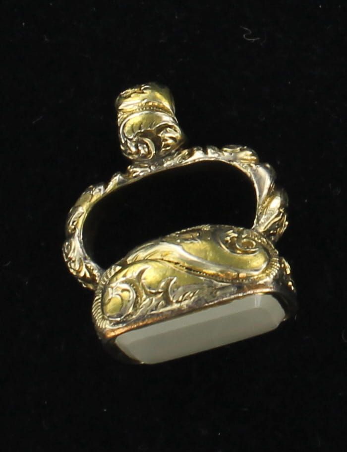 10KTY MOONSTONE FOB