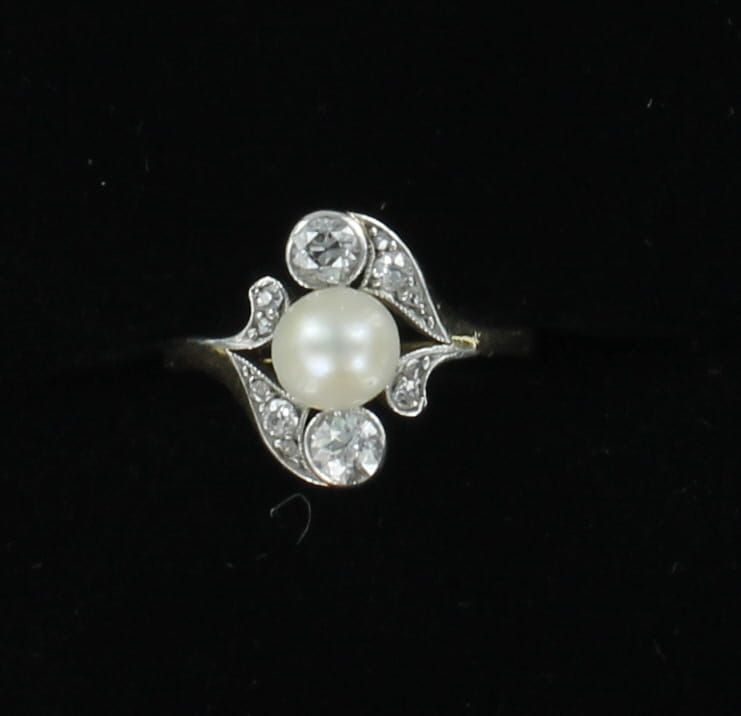 14KT/PLATINUM PEARL AND DIAMOND RING