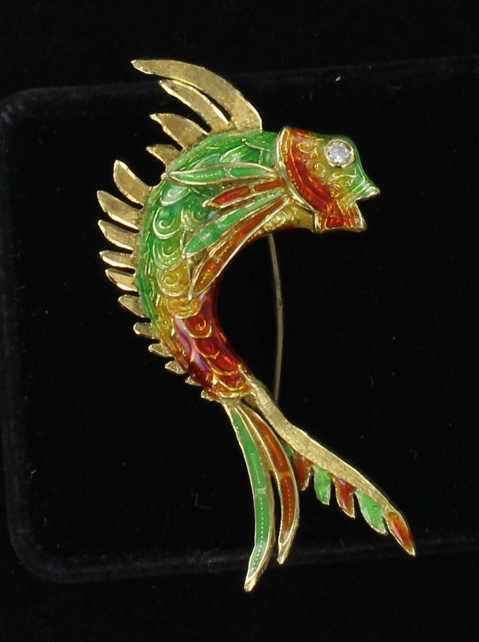 18KTY ENAMEL FISH PIN