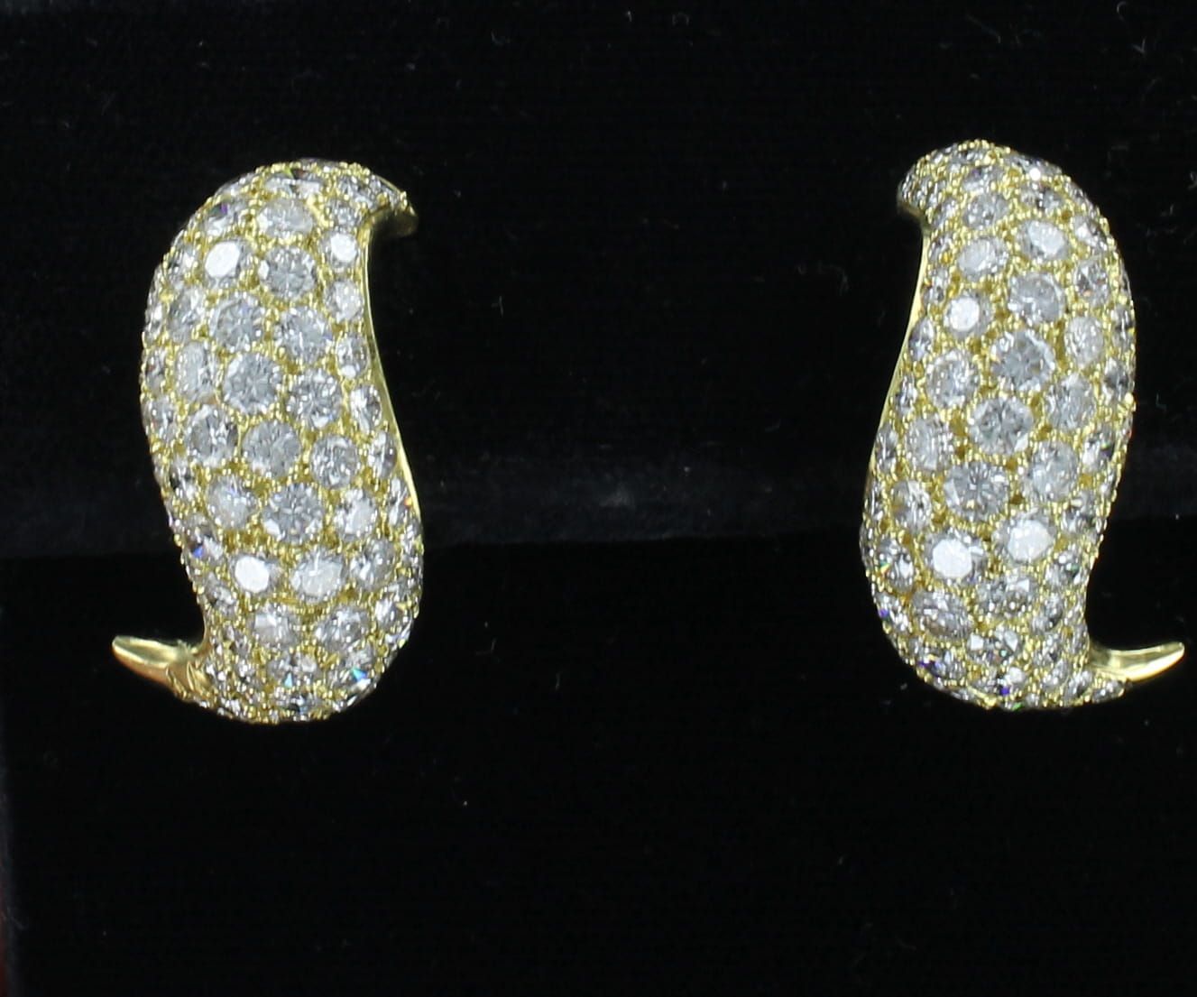 18KTY 14.0 CT TW DIAMOND EARRINGS