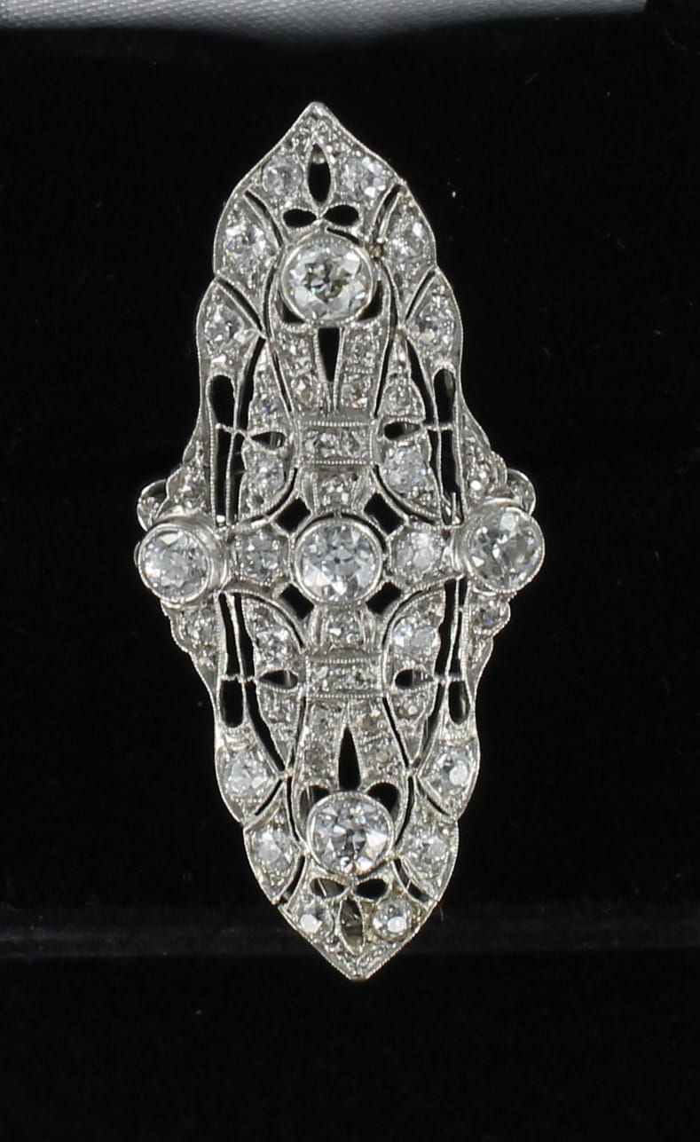 PLATINUM DIAMOND FILAGREE RING, CA 1920