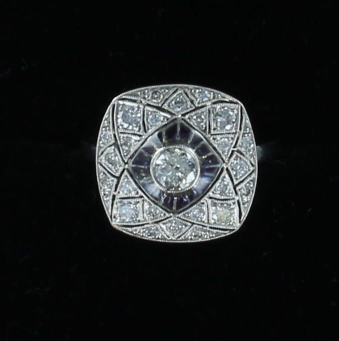 PLATINUM DIAMOND AND SAPPHIRE RING