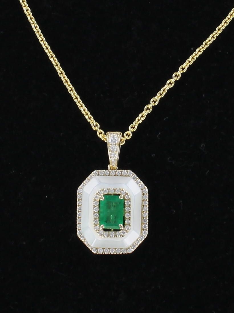 14KTY EMERALD WITH MOTHER OF PEARL PENDANT