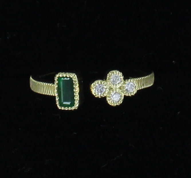 14KTY EMERALD WITH DIAMOND RING