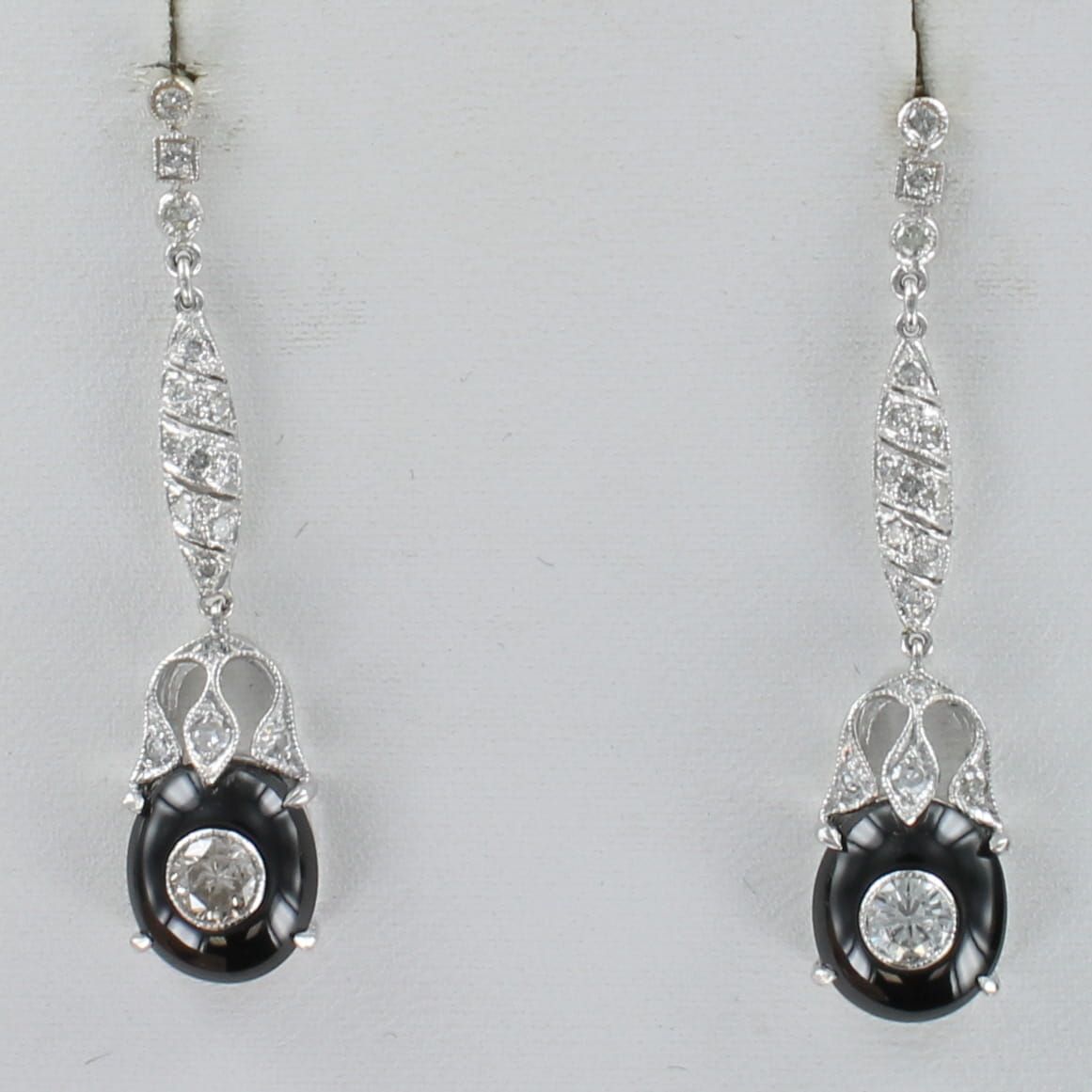 18KTW ONYX AND DIAMOND DANGLE EARRINGS