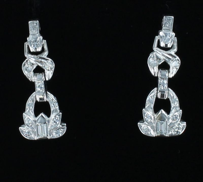 PLATINUM DIAMOND DANGLE EARRINGS, CA 1920