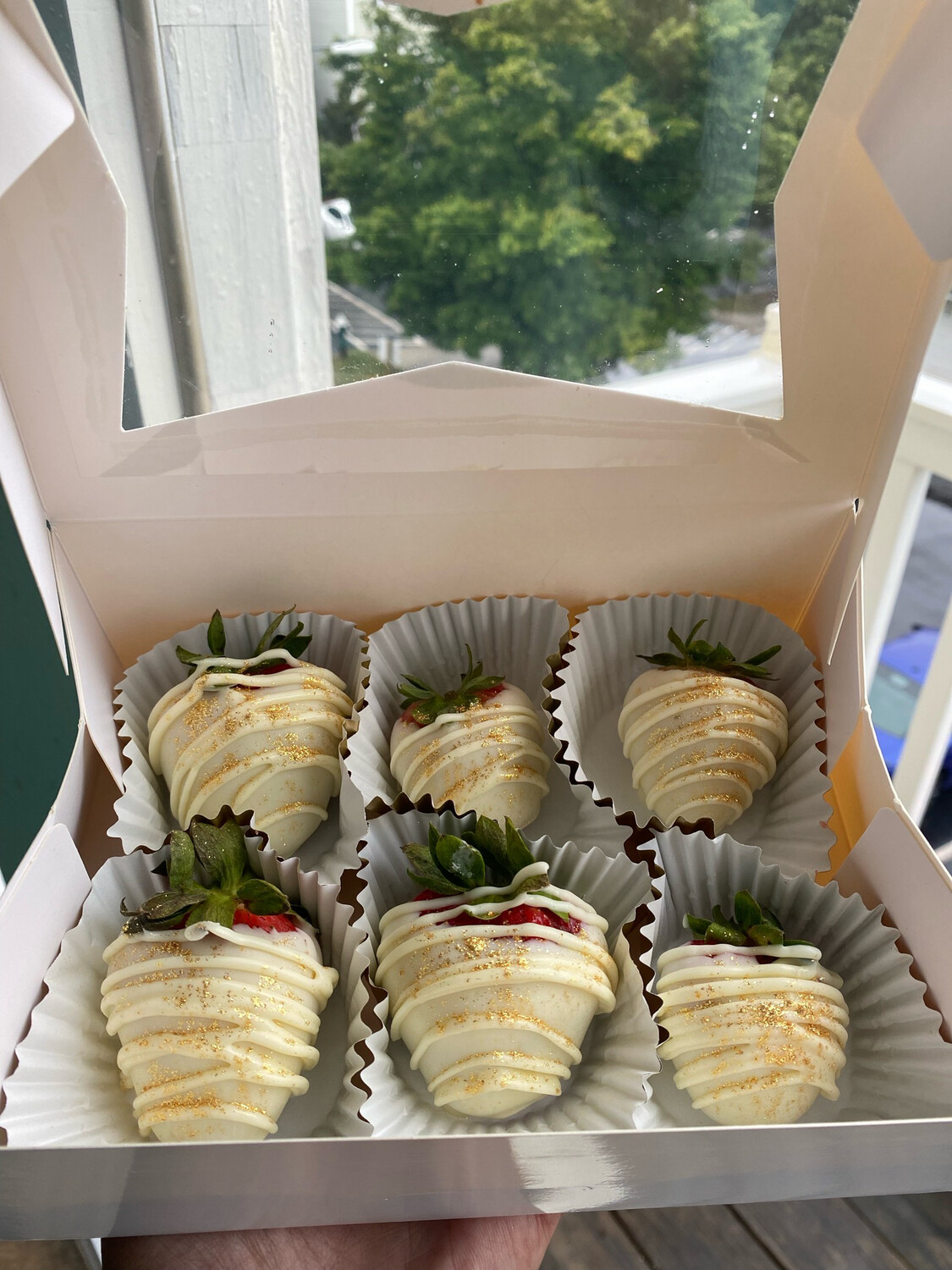 White Chocolate Strawberries
